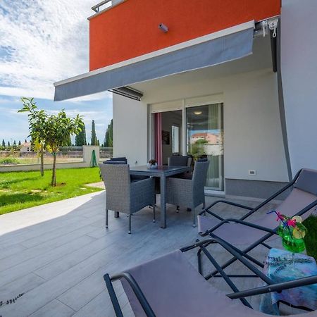 Sofia House With Apartment Umag Exteriör bild