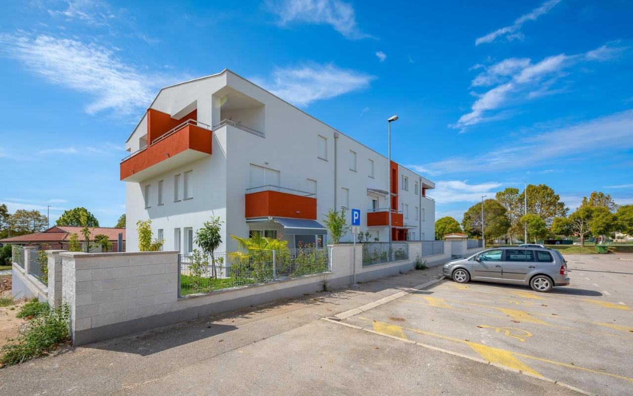 Sofia House With Apartment Umag Exteriör bild