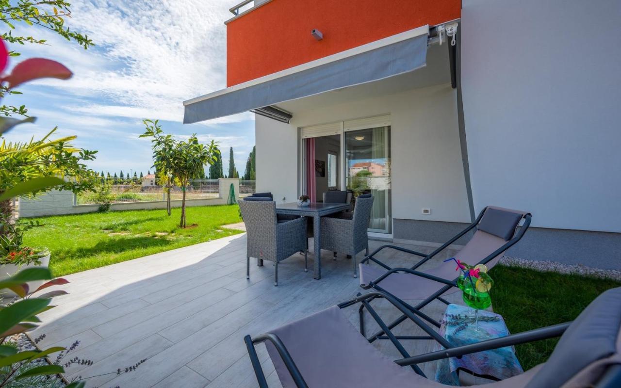 Sofia House With Apartment Umag Exteriör bild